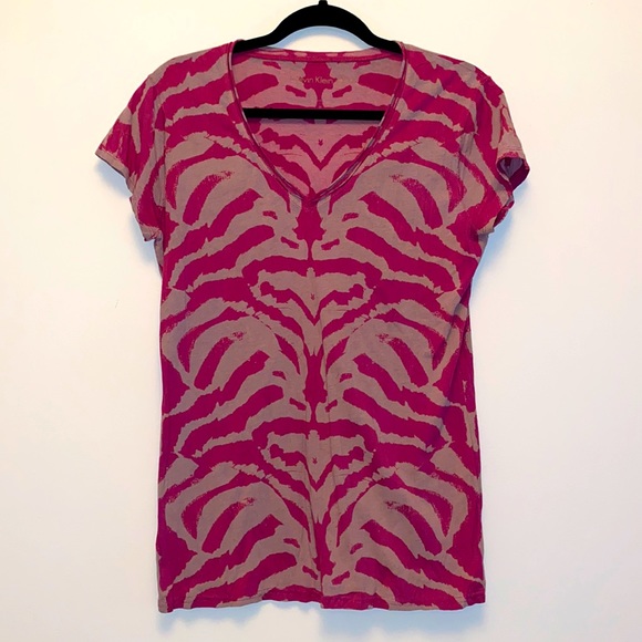 Calvin Klein Tops - Calvin Klein Tee